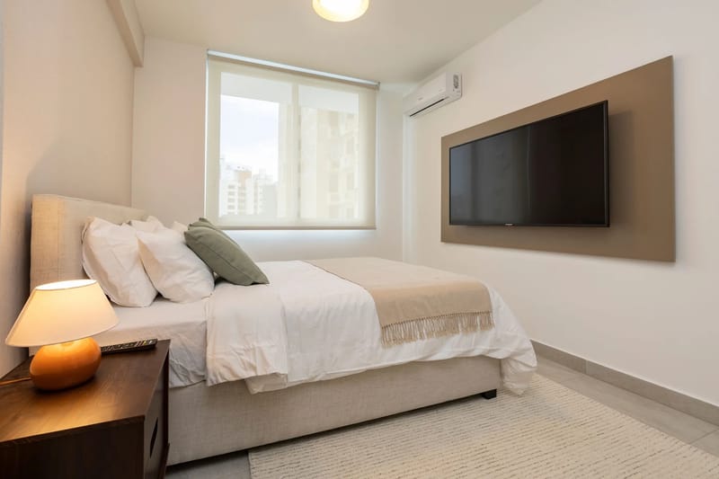 The Chic Condo by AcoModo +45 days minimum