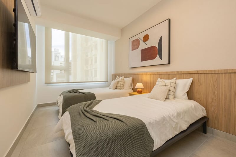 The Chic Condo by AcoModo +45 days minimum