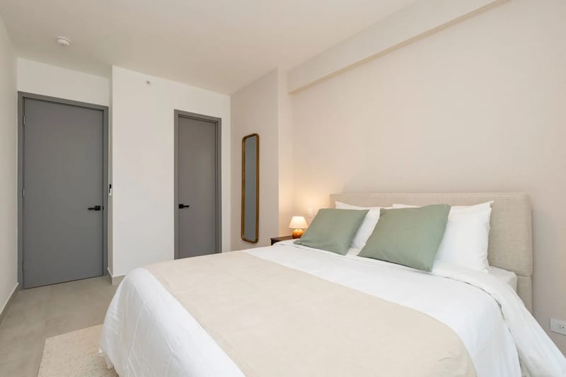 The Chic Condo by AcoModo +45 days minimum