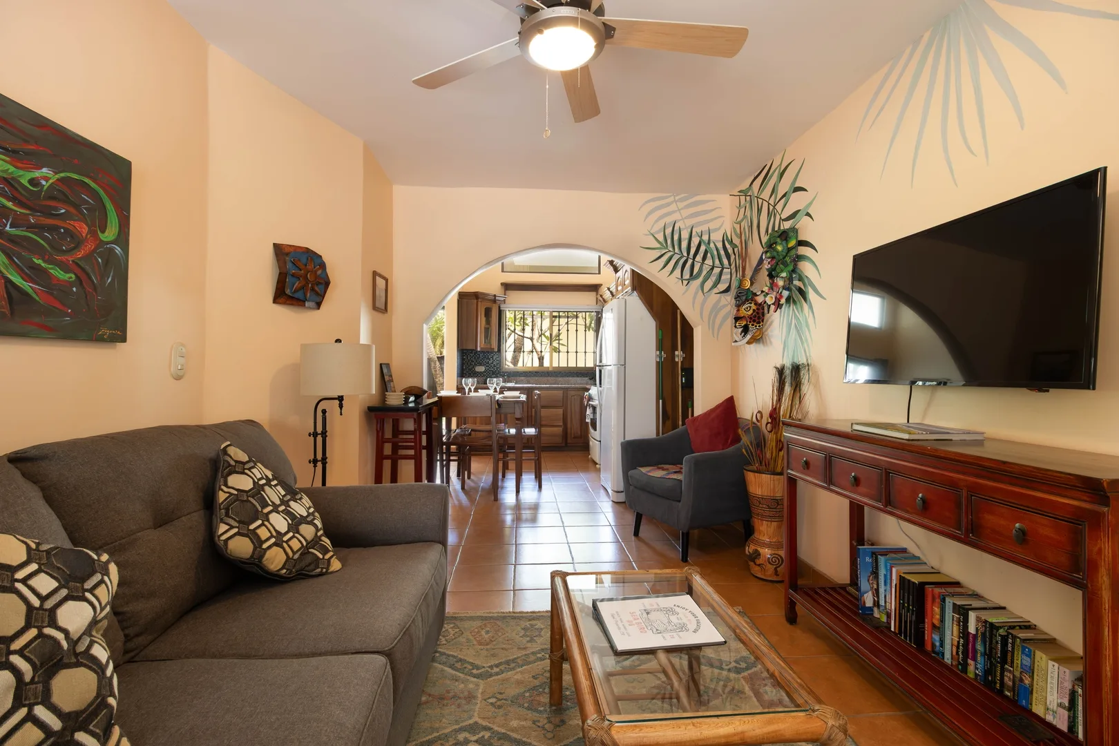 Coastal Gem: Book Las Palmas Loft w/ Beach & Pool