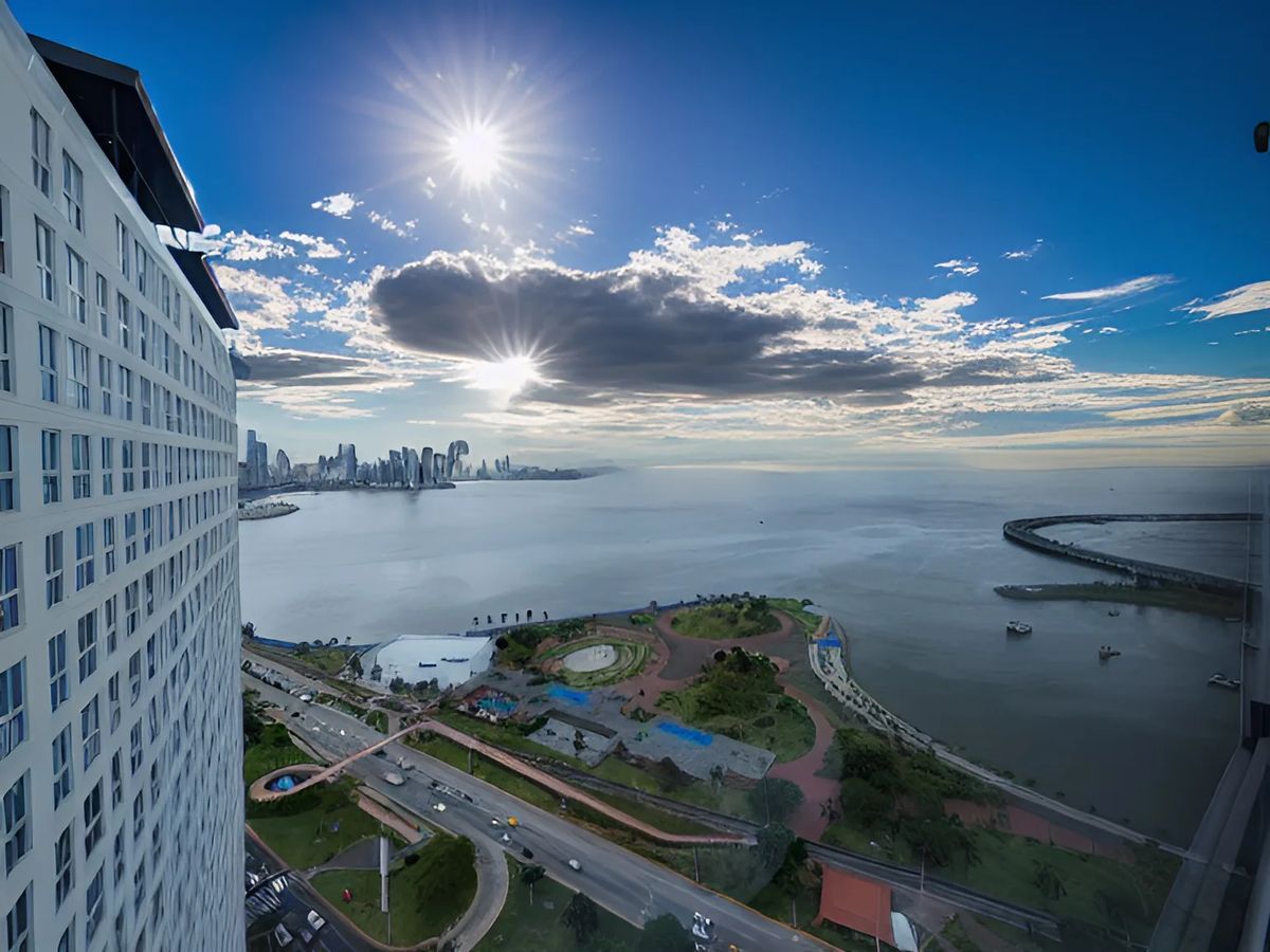 The Metropolitan View Condo - Oceant Front