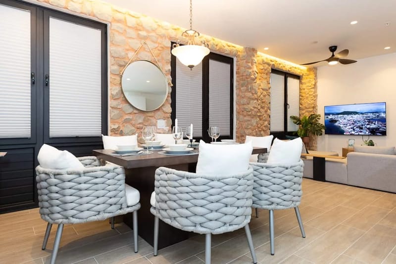 The Elegant Condo by AcoModo @Casco Viejo