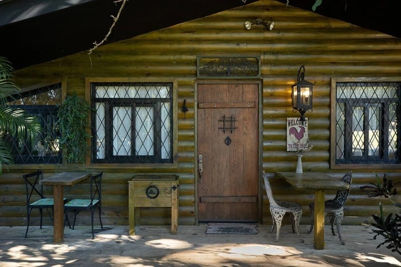 Abuela Totas Cabin #3 by AcoModo