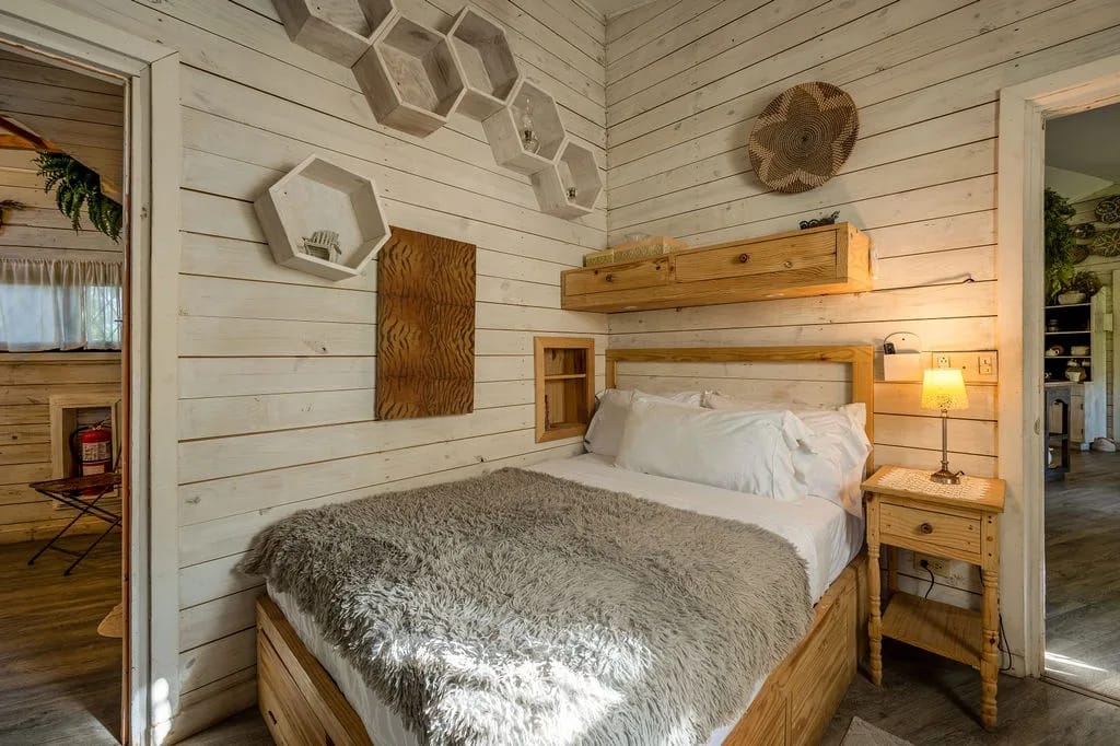 Abuela Totas Cabin #3 by AcoModo