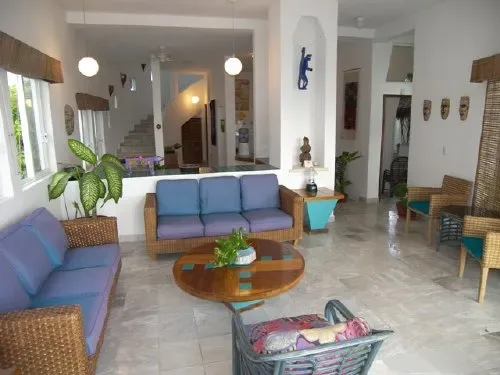AK-09 — Akumal Beach Home on the Maya Riviera
