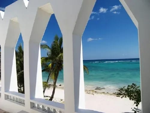 AK-09 — Akumal Beach Home on the Maya Riviera