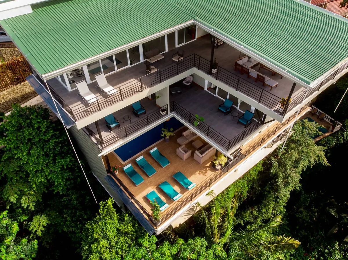 MA-25 — Ocean View Family Villa