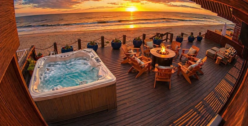 Terraza frente al mar y jacuzzi