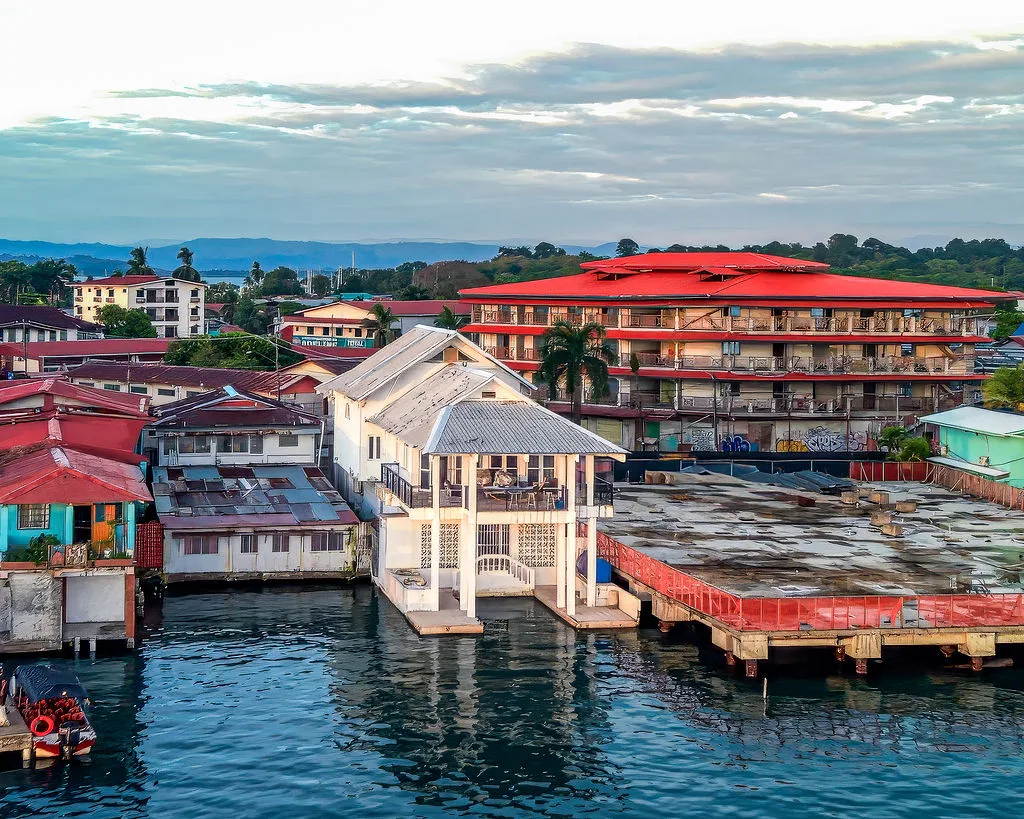 Casa del Mar by AcoModo (Ocean-Front Bocas Villa)