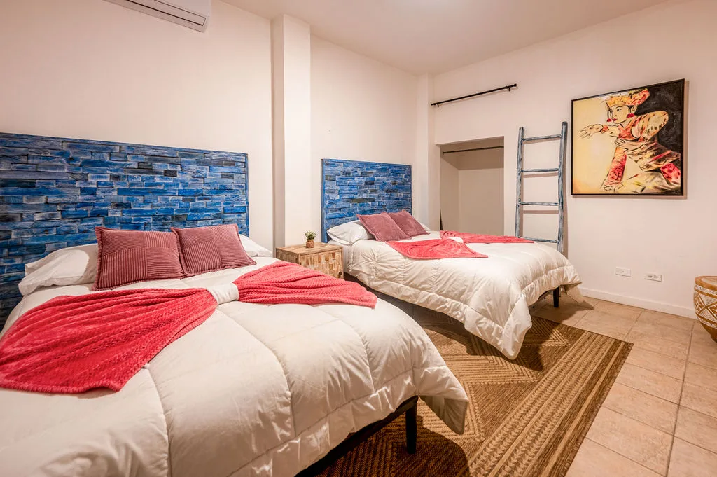 Casa del Mar by AcoModo (Ocean-Front Bocas Villa)