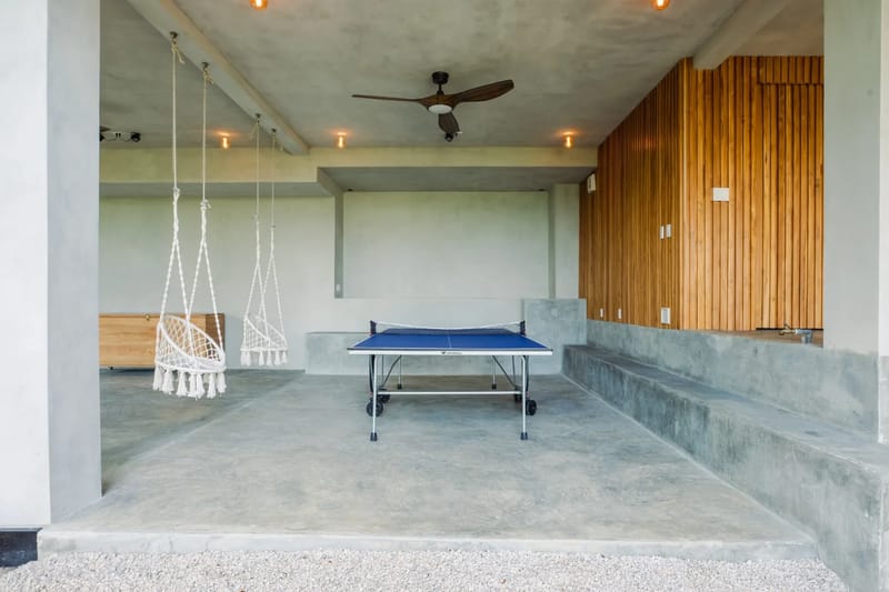 Hang 10 Apartment · 4