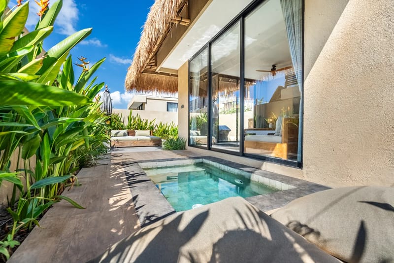 Private pool