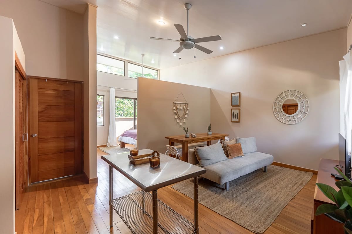 Olo Alaia Sand&Sea #2 (first upstairs) · 1