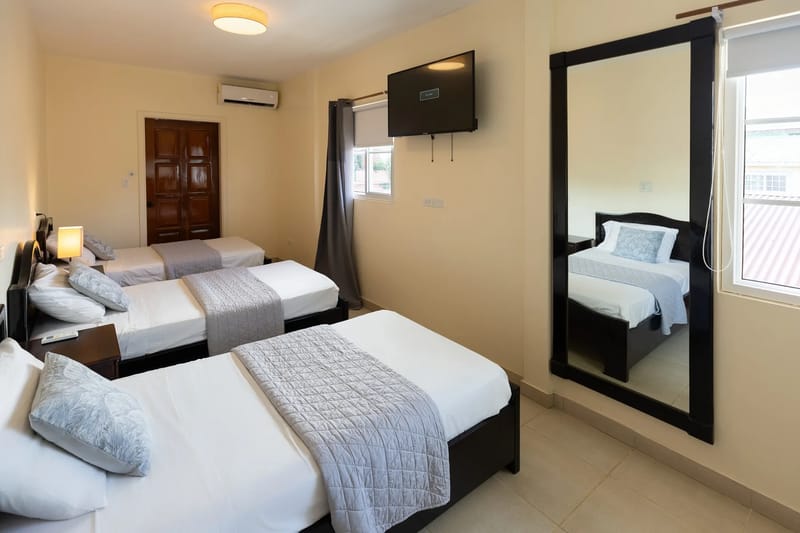 Marea 8 | Bocas Town