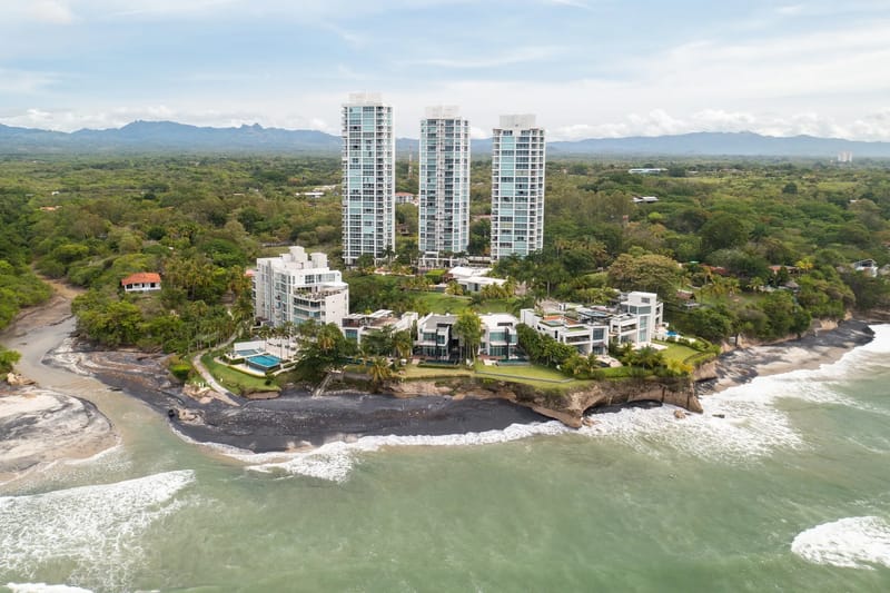 The Surf Point Condo by AcoModo @Riomar