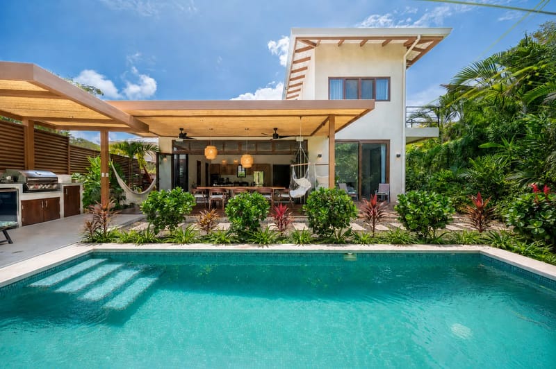 Villa y piscina privada
