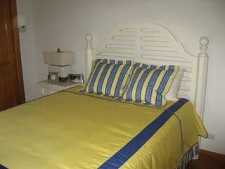 BH-10 — Bahamas Rental Home With Cable TV