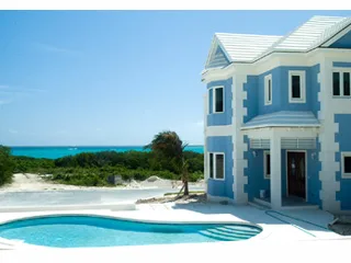 BH-10 — Bahamas Rental Home With Cable TV