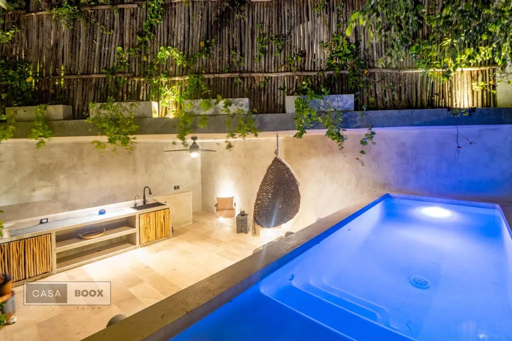 Designer Smart Condo w/ Rooftop Pool & Cinema