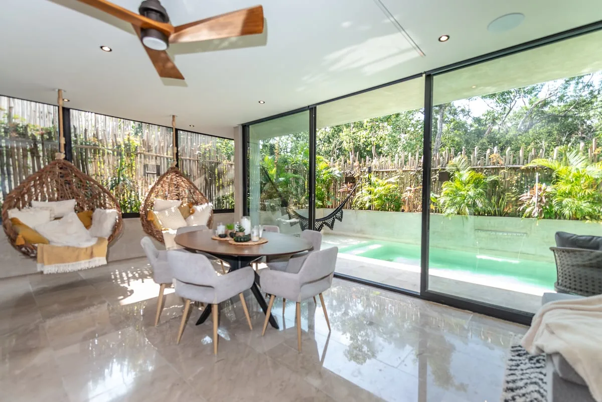 Luxury 2BD w/ Private Pool + Home Theatre