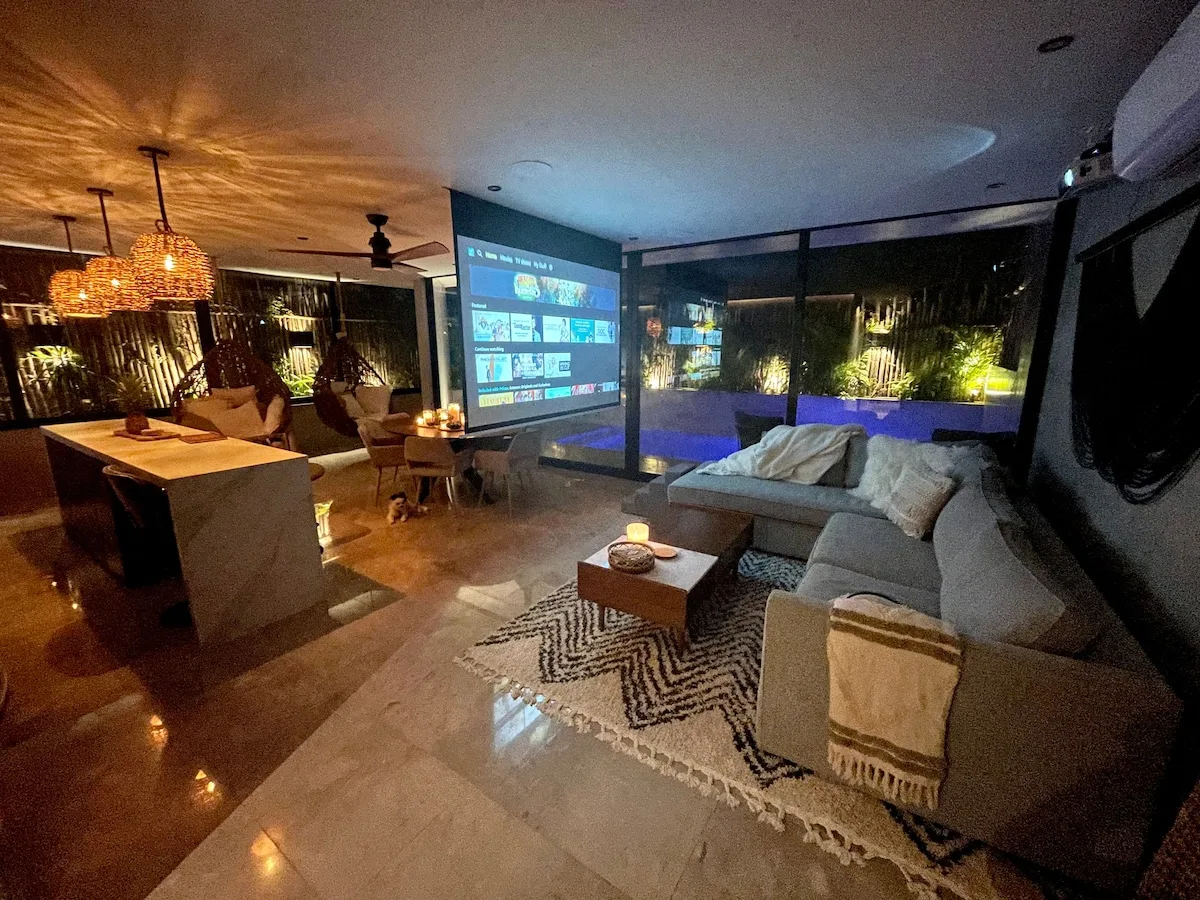 Luxury 2BD w/ Private Pool + Home Theatre