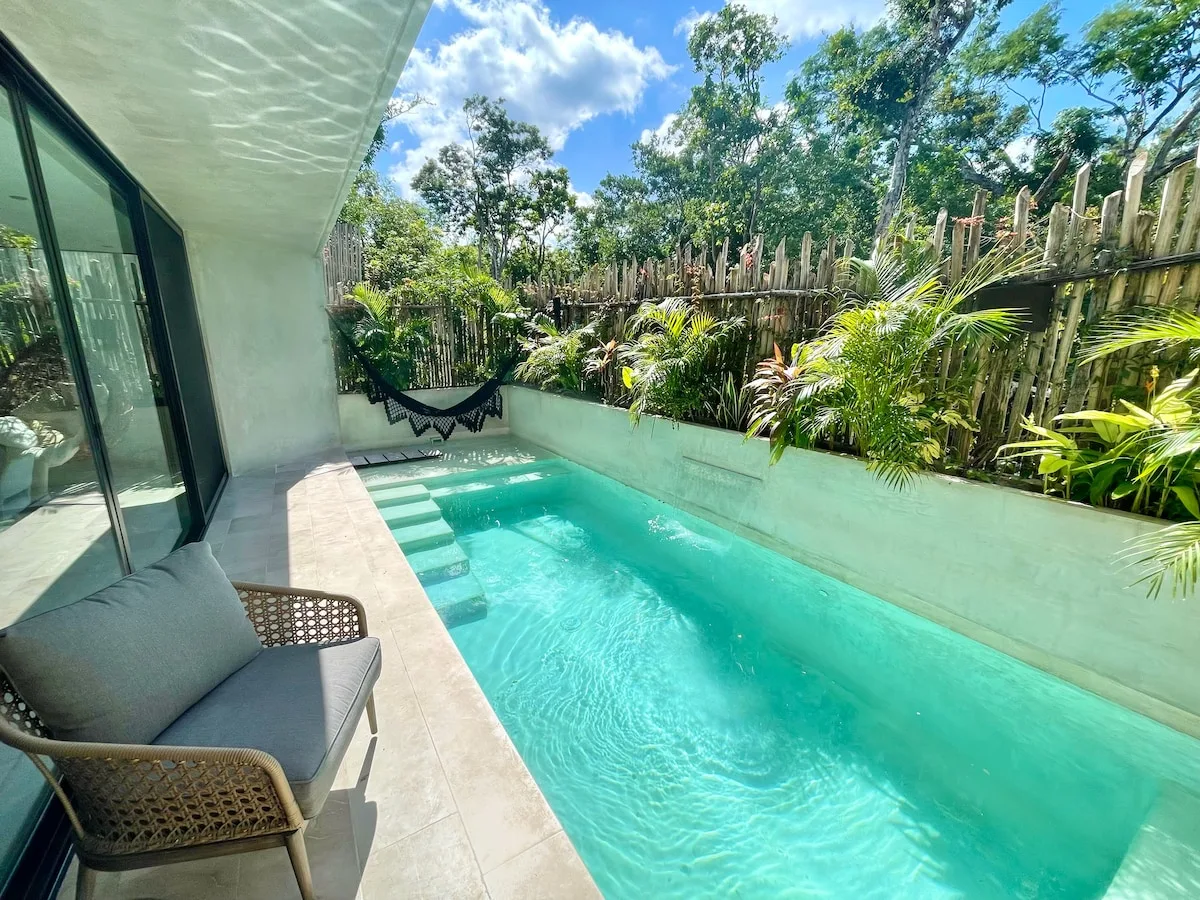 Luxury 2BD w/ Private Pool + Home Theatre