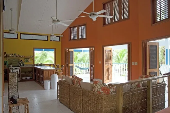BT-04 — Bocas Del Toro Tropical Island Getaway