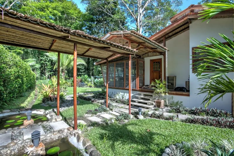 Uva Blue Zen Villa 1