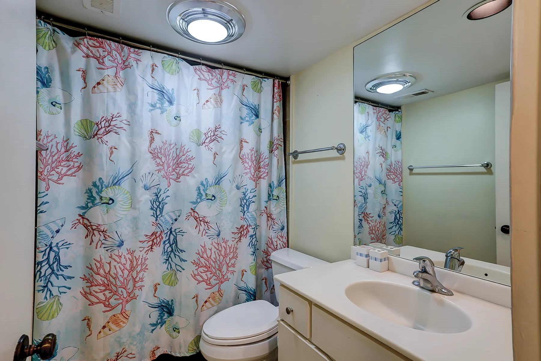 Baño de la suite de huéspedes