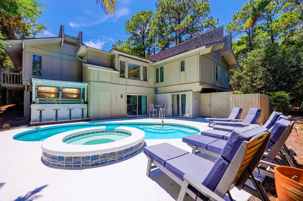 Private pool and spa
