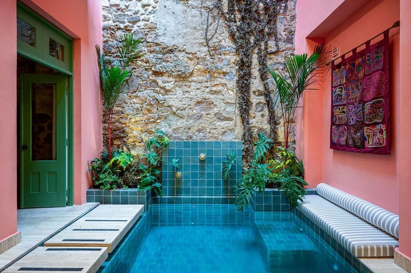 Casa AcoModo at Casco Viejo – 6BR Mansion w/ Pool