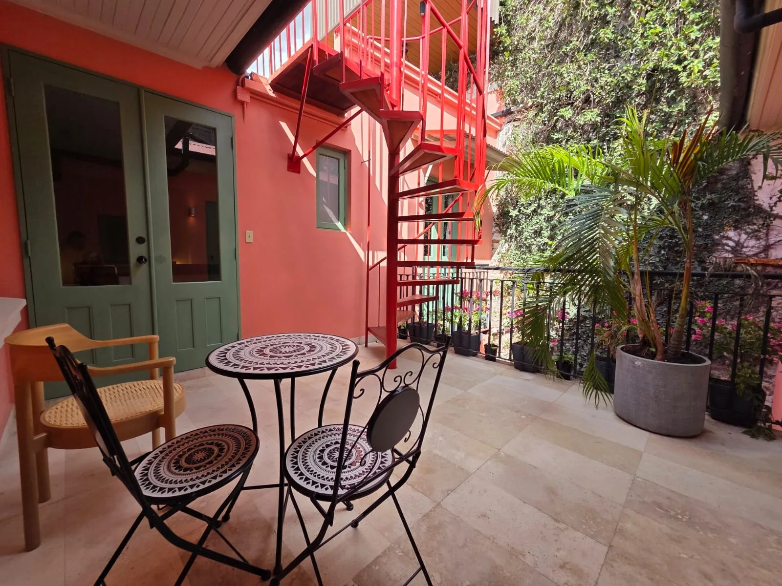 Casa AcoModo at Casco Viejo – 6BR Mansion w/ Pool