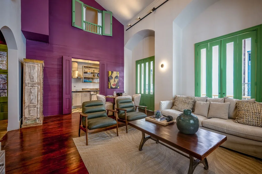 Casa AcoModo at Casco Viejo – 6BR Mansion w/ Pool