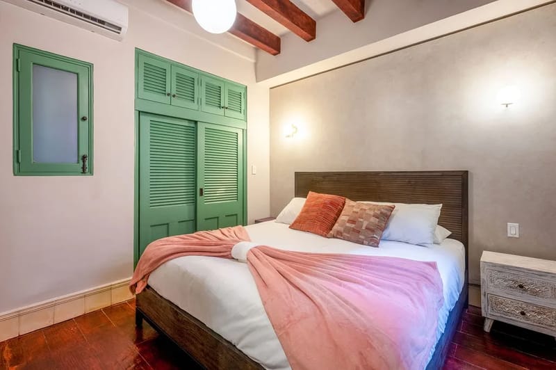 Casa AcoModo at Casco Viejo – 6BR Mansion w/ Pool