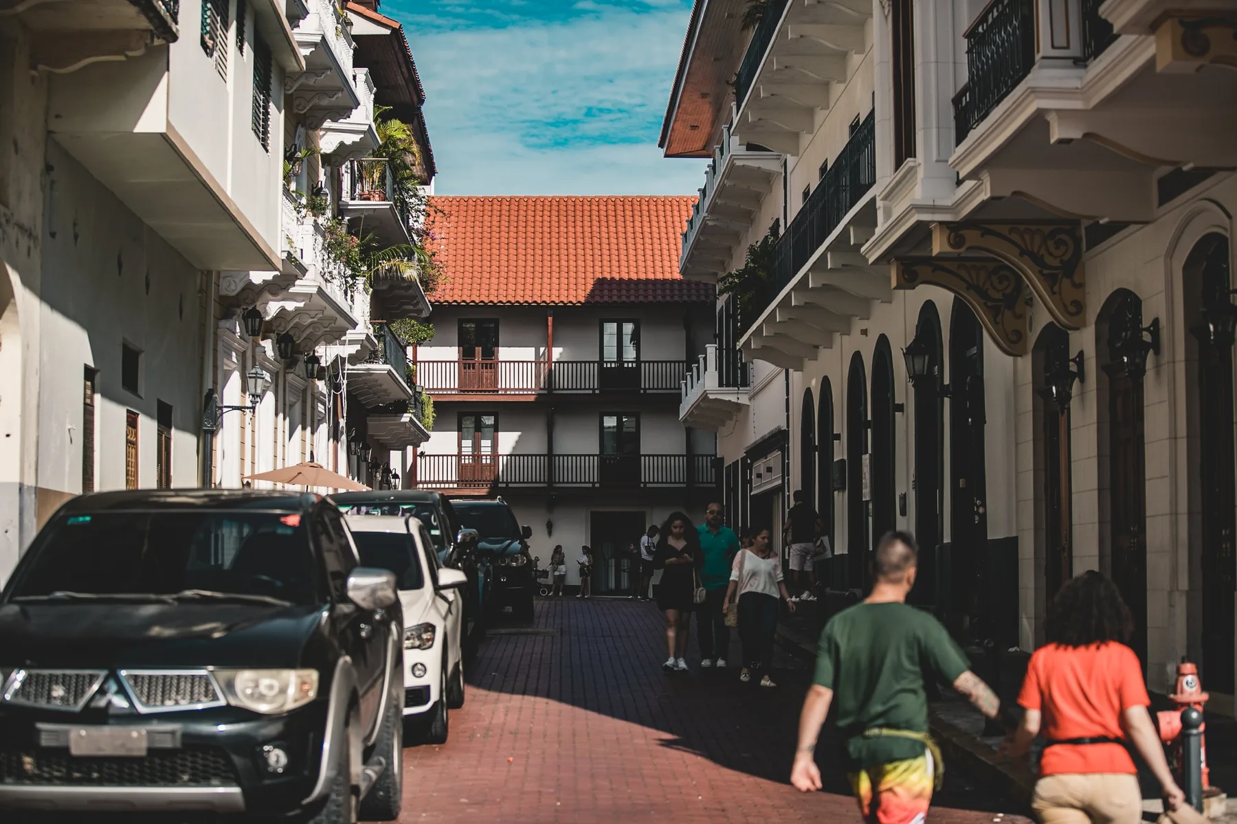 Casa AcoModo at Casco Viejo – 6BR Mansion w/ Pool