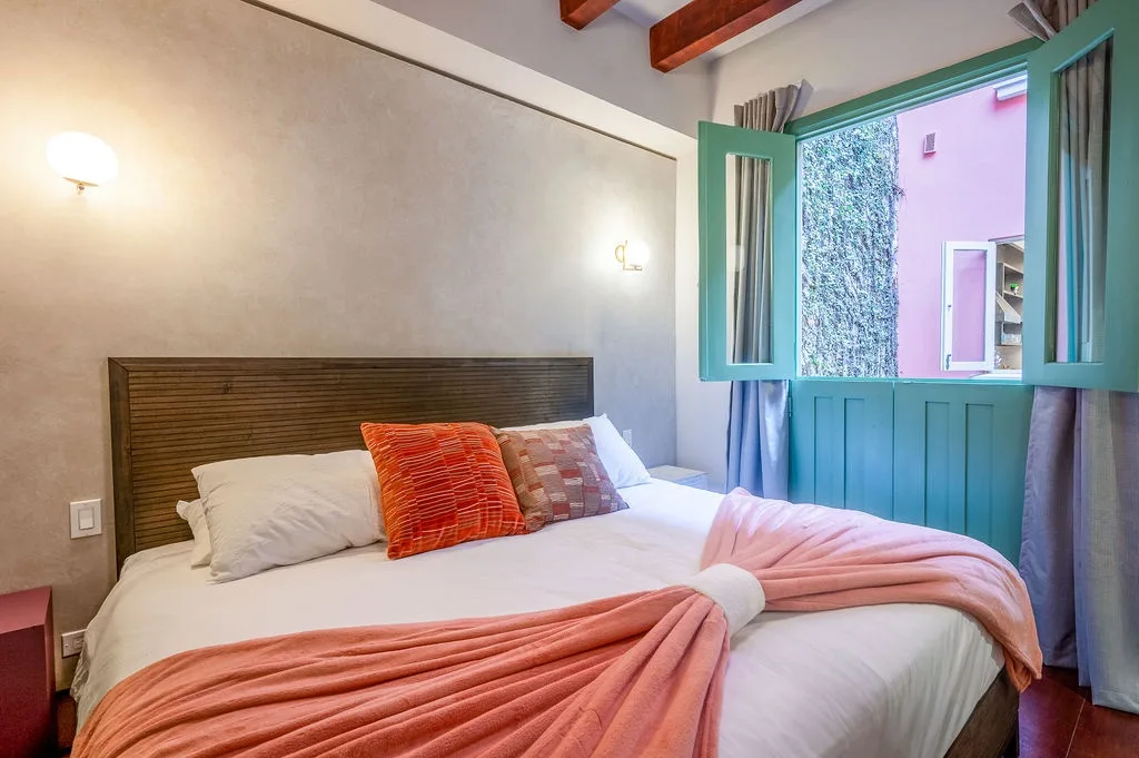 Casa AcoModo at Casco Viejo – 6BR Mansion w/ Pool