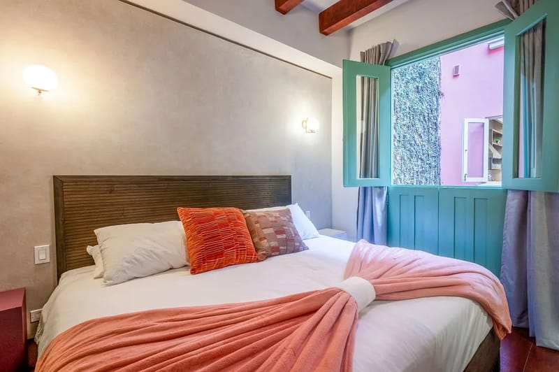 Casa AcoModo at Casco Viejo – 6BR Mansion w/ Pool