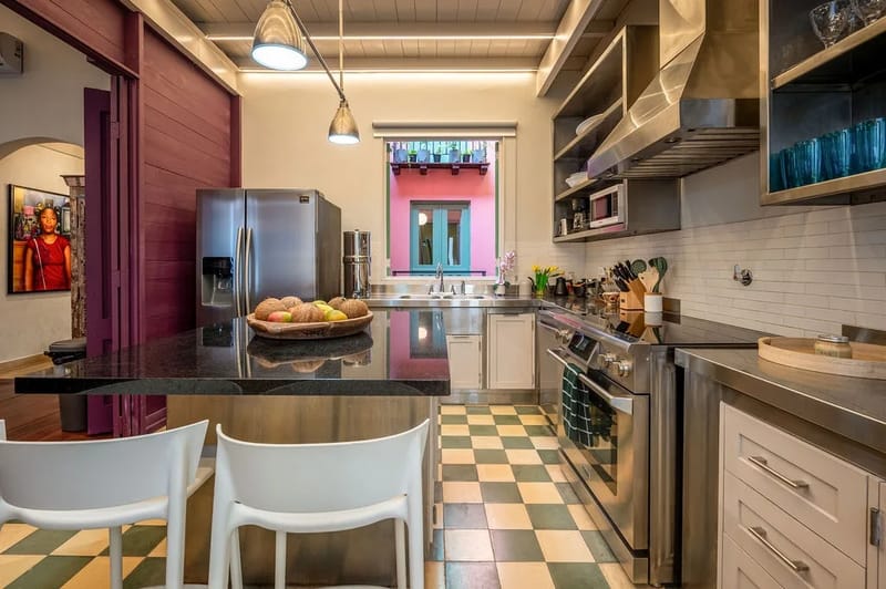 Casa AcoModo at Casco Viejo – 6BR Mansion w/ Pool