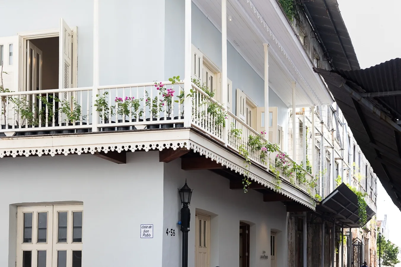 Casa AcoModo at Casco Viejo – 6BR Mansion w/ Pool