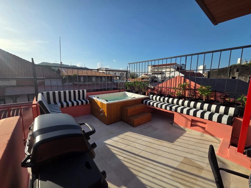 Casa AcoModo at Casco Viejo – 6BR Mansion w/ Pool