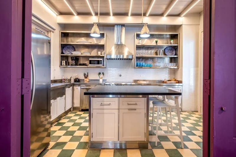 Casa AcoModo at Casco Viejo – 6BR Mansion w/ Pool