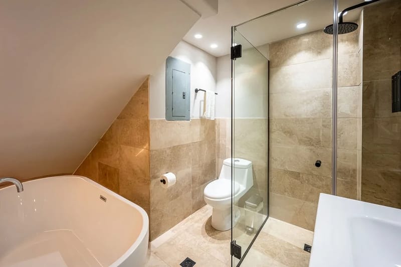 Casa AcoModo at Casco Viejo – 6BR Mansion w/ Pool