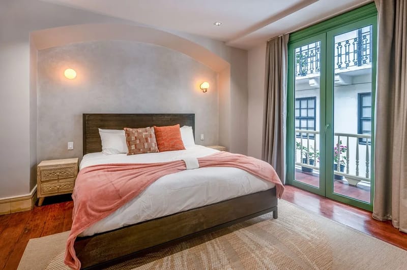 Casa AcoModo at Casco Viejo – 6BR Mansion w/ Pool