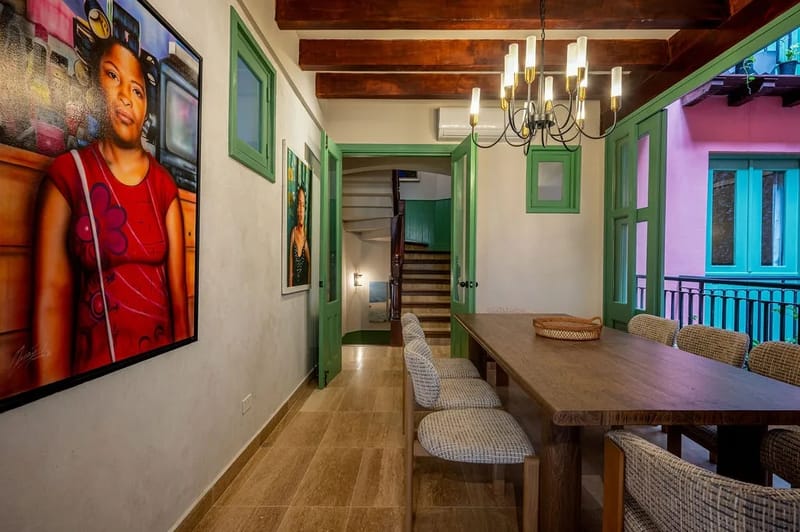 Casa AcoModo at Casco Viejo – 6BR Mansion w/ Pool