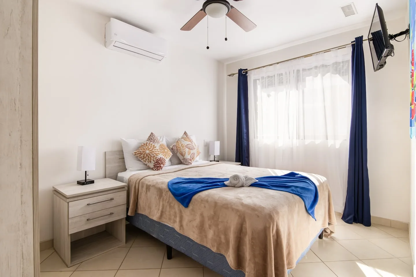 Sunset Rooftop Oasis | 2BR Condo | Steps to Beach
