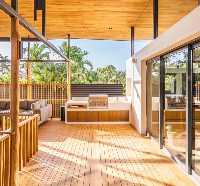 Terrace and barbecue