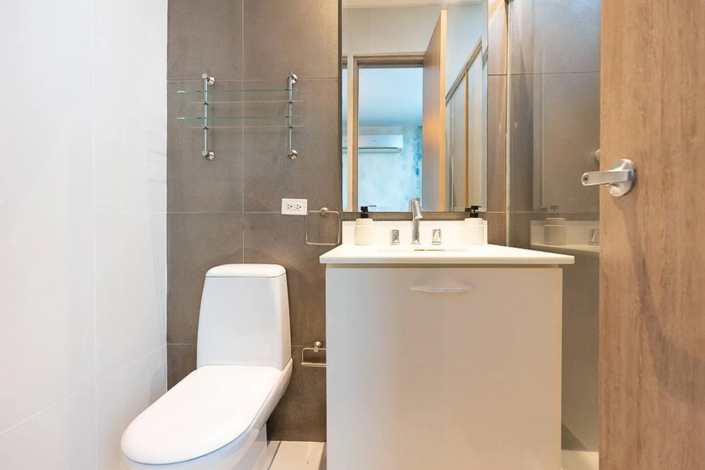 The Skyline Penthouse by AcoModo @Costa del Este