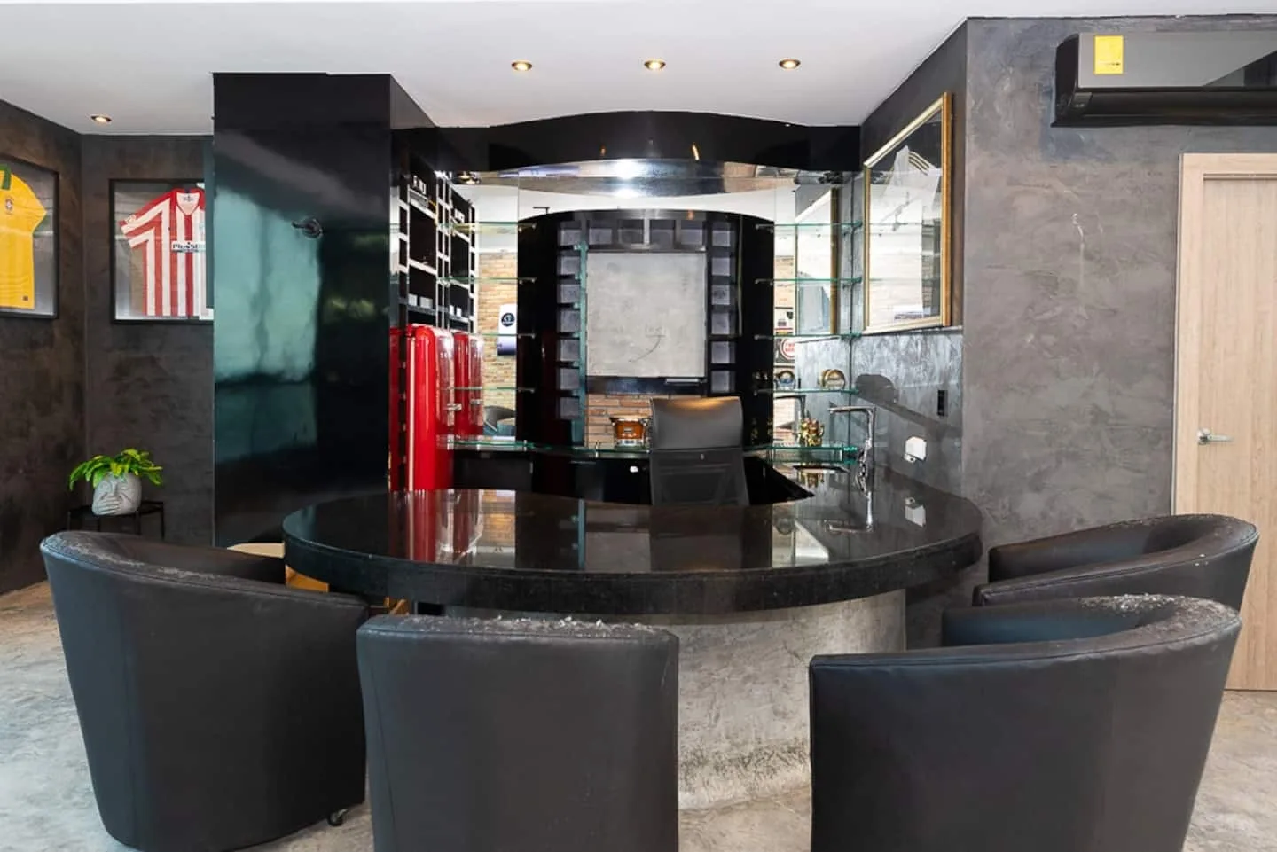 The Skyline Penthouse by AcoModo @Costa del Este