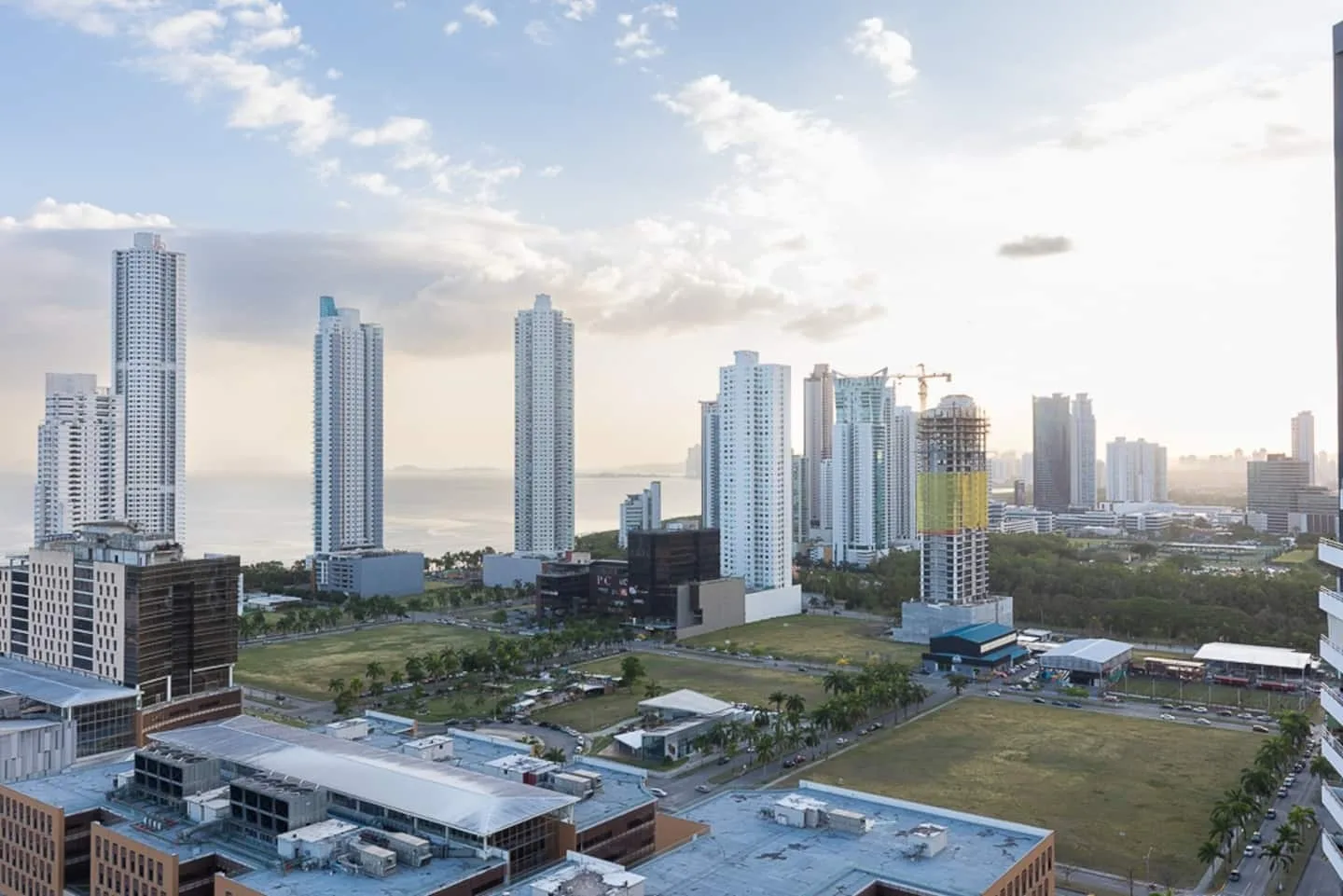 The Skyline Penthouse by AcoModo @Costa del Este