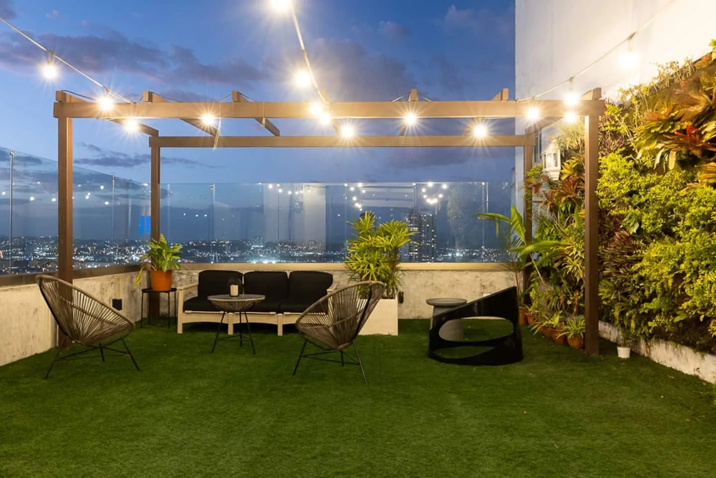 The Skyline Penthouse by AcoModo @Costa del Este